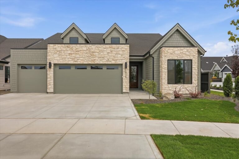 1946 E Adler Hof St, Meridian, ID: front (The Clearvue by Osprey Homes)